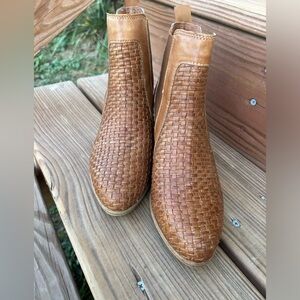 Journee Leather Bootie - Skyller Bootie WORN ONCE